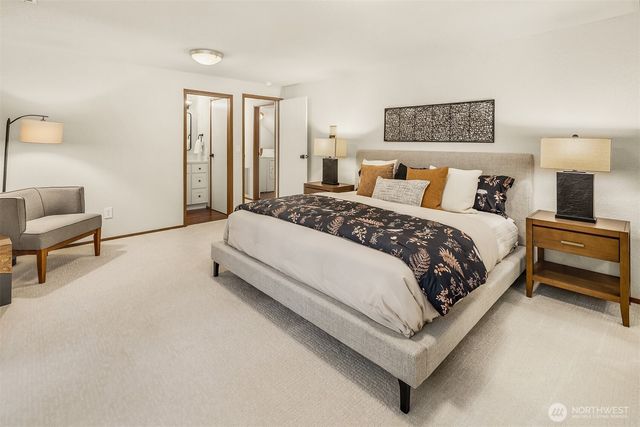 18311 NE 105th Court, Redmond, WA 98052