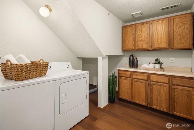18311 NE 105th Court, Redmond, WA 98052