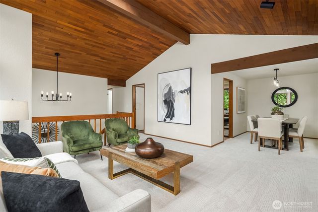18311 NE 105th Court, Redmond, WA 98052