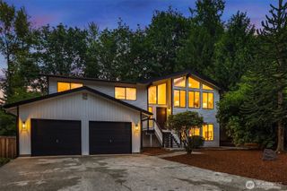 18311 NE 105th Court, Redmond, WA 98052