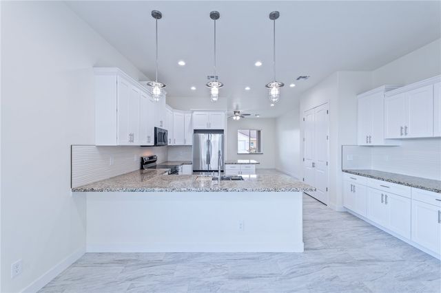 1962 E Via San Marino, Fort Mohave, AZ 86426