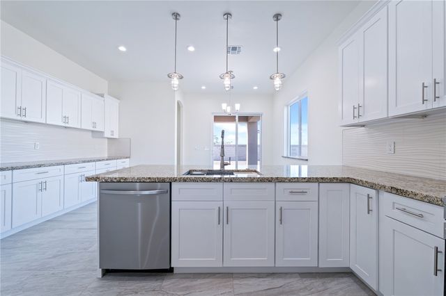 1962 E Via San Marino, Fort Mohave, AZ 86426