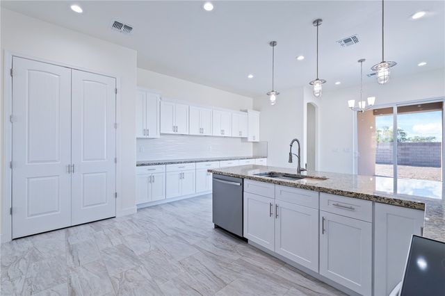 1962 E Via San Marino, Fort Mohave, AZ 86426