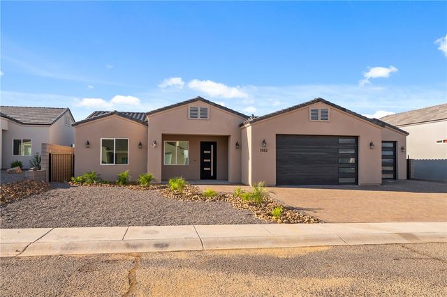 1962 E Via San Marino, Fort Mohave, AZ 86426