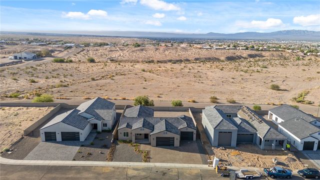 1962 E Via San Marino, Fort Mohave, AZ 86426