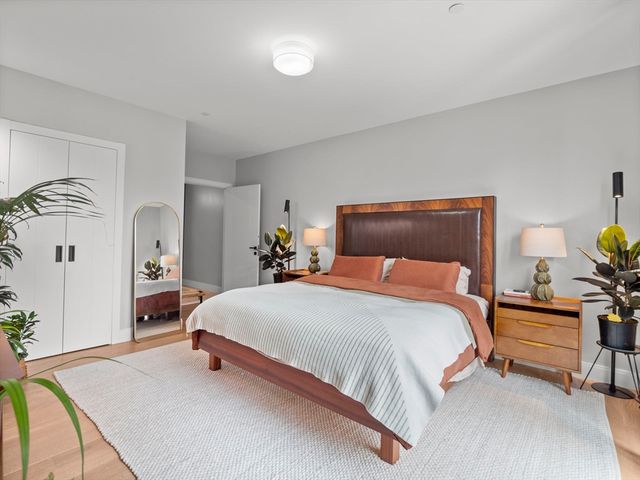 9 Central St 206, Somerville, MA 02143