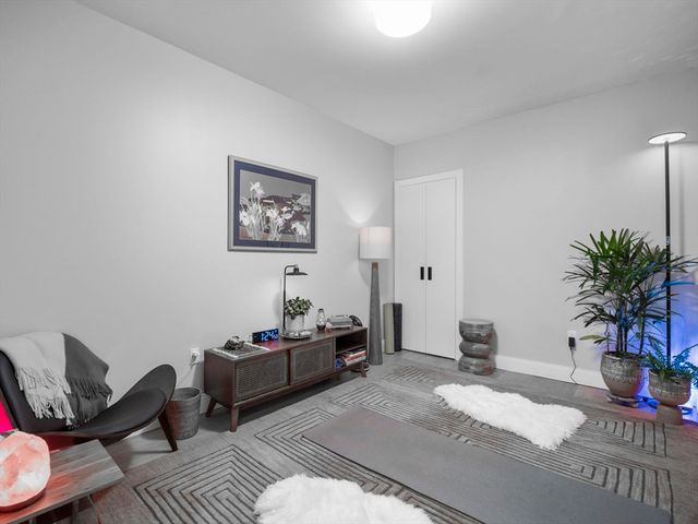 9 Central St 206, Somerville, MA 02143