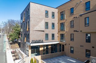 9 Central St 206, Somerville, MA 02143