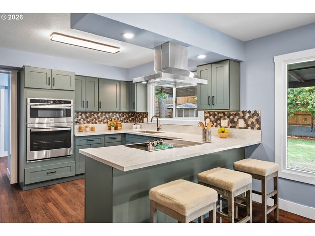 1025 Nw WALLULA Ave, Gresham, OR 97030