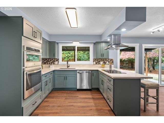 1025 Nw WALLULA Ave, Gresham, OR 97030