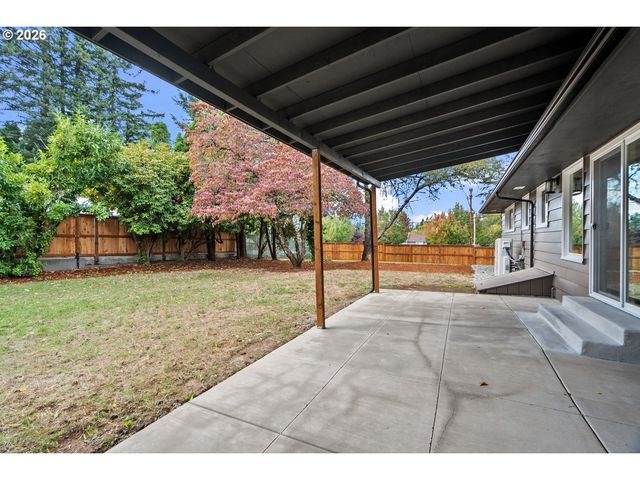 1025 Nw WALLULA Ave, Gresham, OR 97030