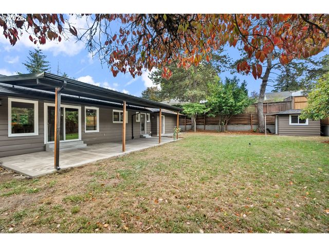 1025 Nw WALLULA Ave, Gresham, OR 97030