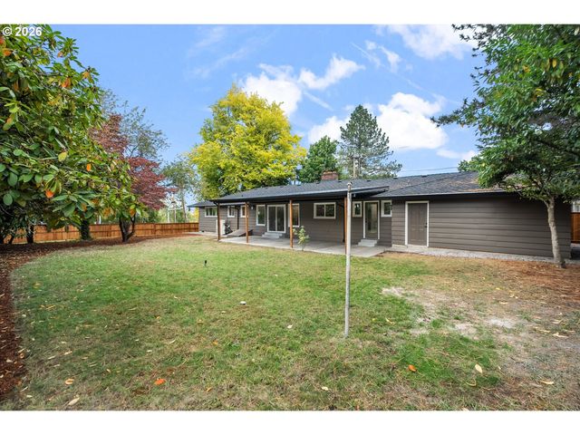 1025 Nw WALLULA Ave, Gresham, OR 97030