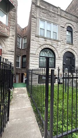 3261 W Fulton Boulevard G, Chicago, IL 60624