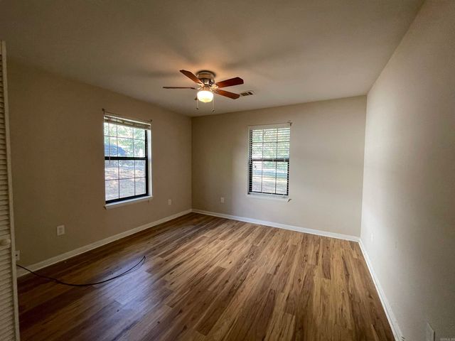 3000 Stephanie Dr, Little Rock, AR 72206