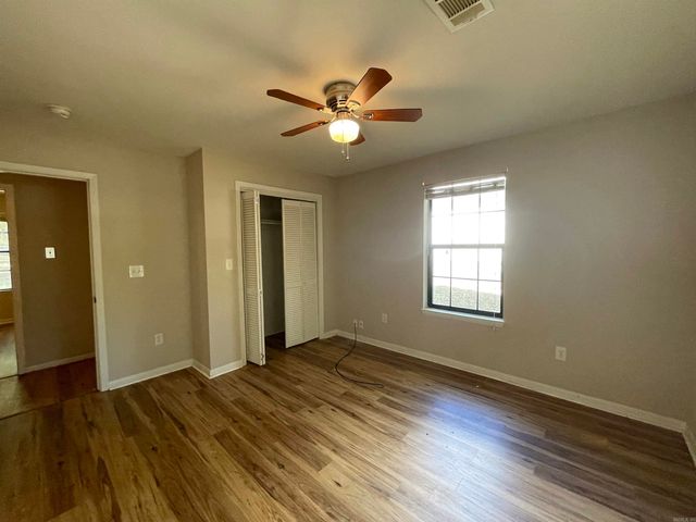 3000 Stephanie Dr, Little Rock, AR 72206