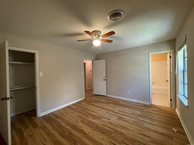 3000 Stephanie Dr, Little Rock, AR 72206