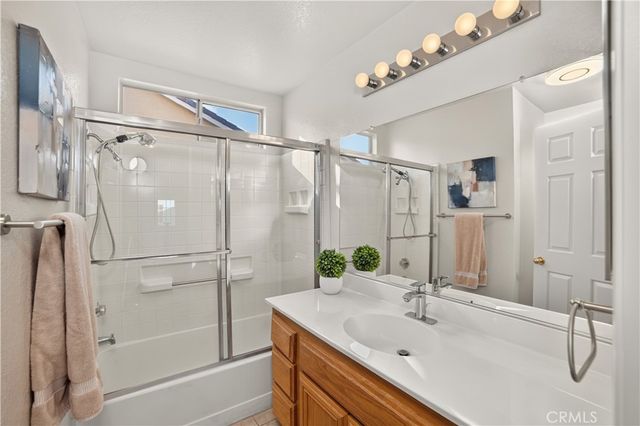 580 E Hazeltine, Ontario, CA 91761