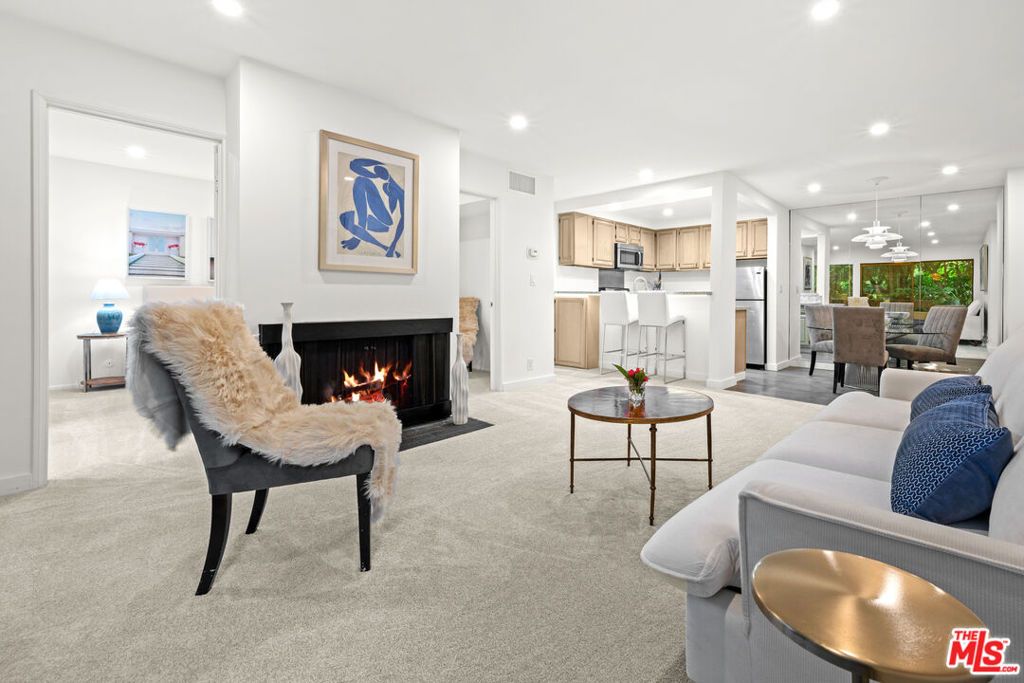 950 N Kings Road 209, West Hollywood, CA 90069 — exterior