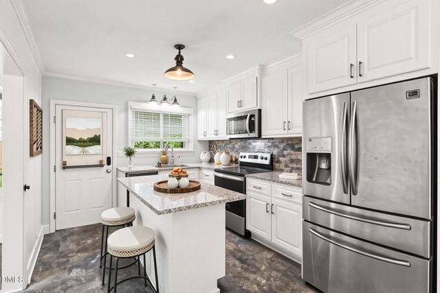 905 S Vermont Street, Smithfield, NC 27577