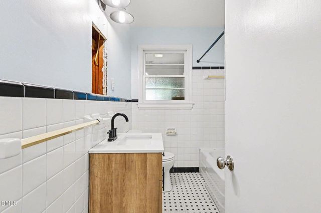 905 S Vermont Street, Smithfield, NC 27577