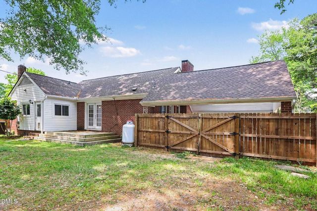 905 S Vermont Street, Smithfield, NC 27577