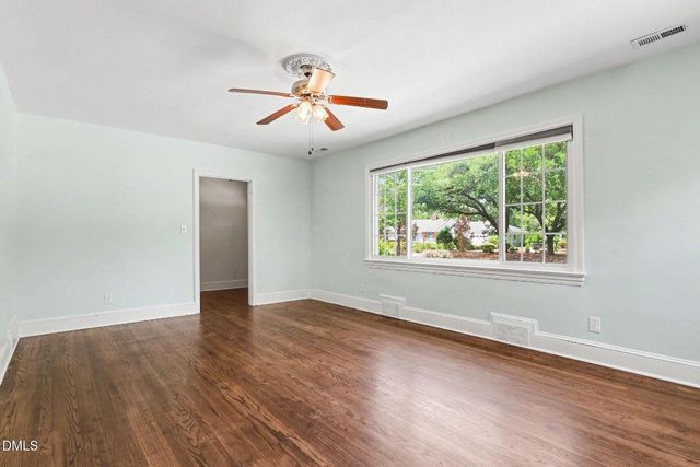 905 S Vermont Street, Smithfield, NC 27577