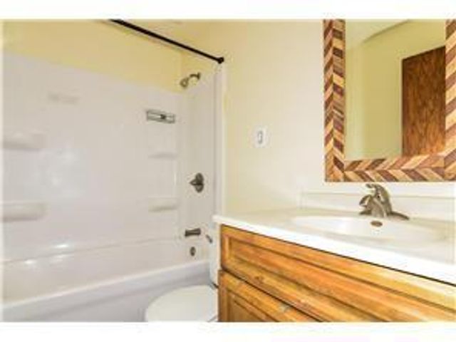 5524 Humboldt Avenue N, Brooklyn Center, MN 55430