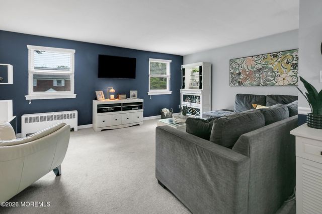 160 Manor Drive, Red Bank, NJ 07701