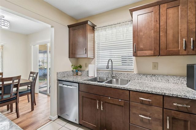 1904 CANTERBURY LANE 5, Sun City Center, FL 33573