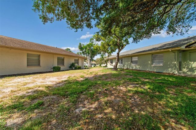 1904 CANTERBURY LANE 5, Sun City Center, FL 33573