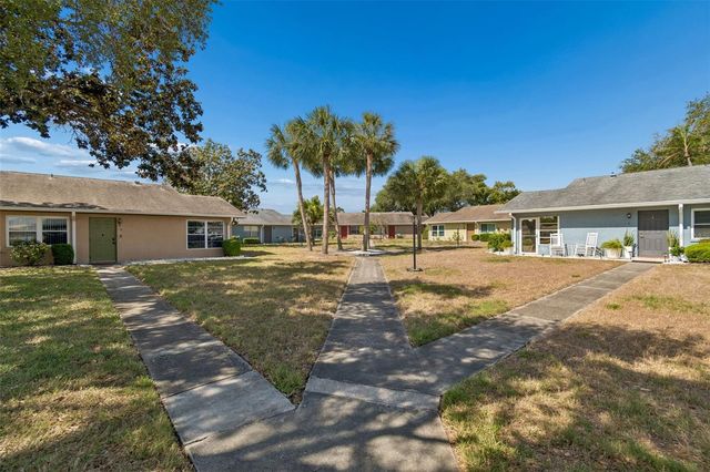 1904 CANTERBURY LANE 5, Sun City Center, FL 33573