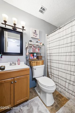 370 Concord Dr, Mt Washington, KY 40047