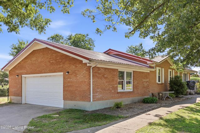 370 Concord Dr, Mt Washington, KY 40047