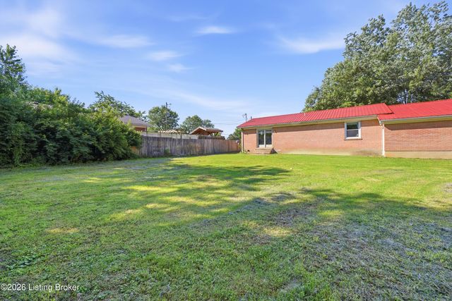 370 Concord Dr, Mt Washington, KY 40047