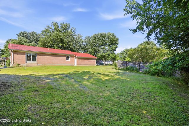 370 Concord Dr, Mt Washington, KY 40047