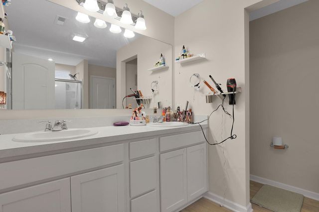 5520 Violet Street, South Bloomfield, OH 43103