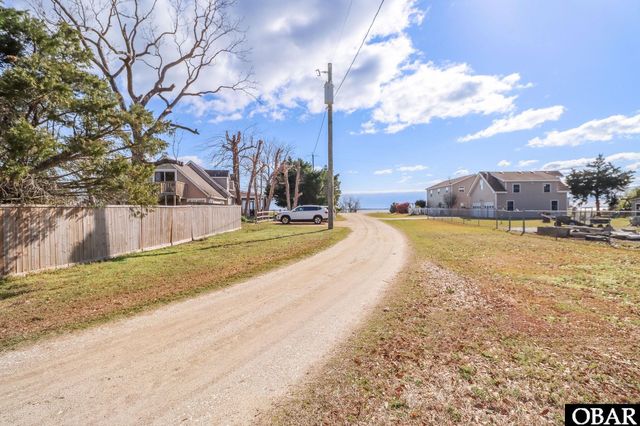 113 B and B Lane, Coinjock, NC 27923
