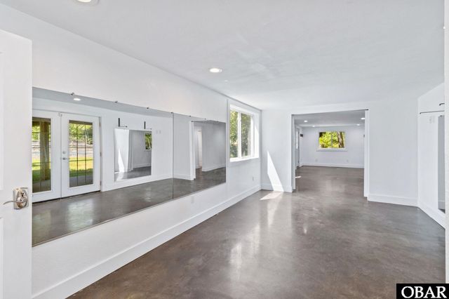 113 B and B Lane, Coinjock, NC 27923