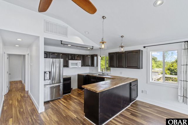 113 B and B Lane, Coinjock, NC 27923