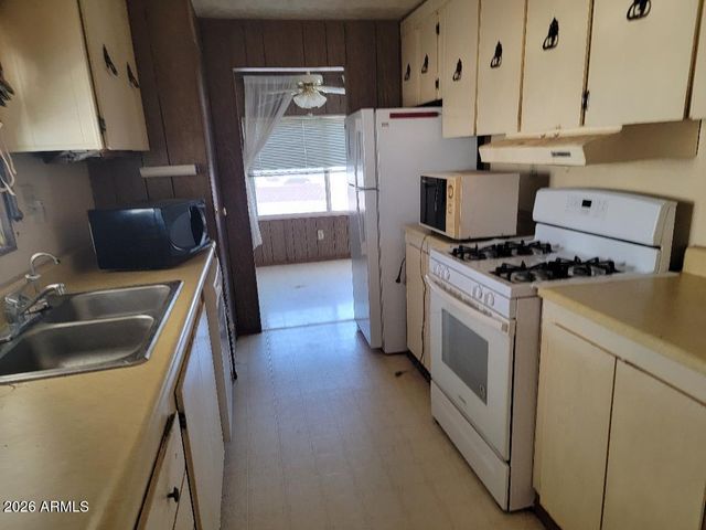 3724 N SOUTH DAKOTA Avenue, Florence, AZ 85132
