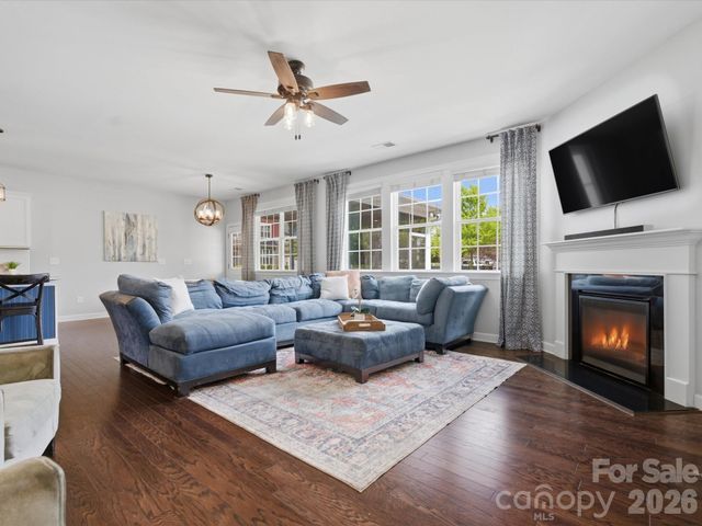 932 Twin Valley Way, Fort Mill, SC 29715