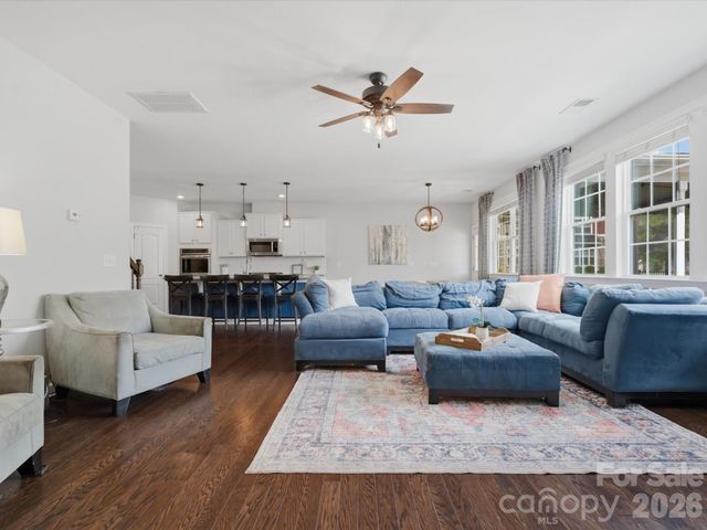 932 Twin Valley Way, Fort Mill, SC 29715