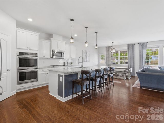 932 Twin Valley Way, Fort Mill, SC 29715