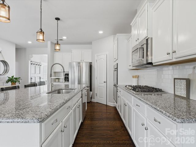 932 Twin Valley Way, Fort Mill, SC 29715