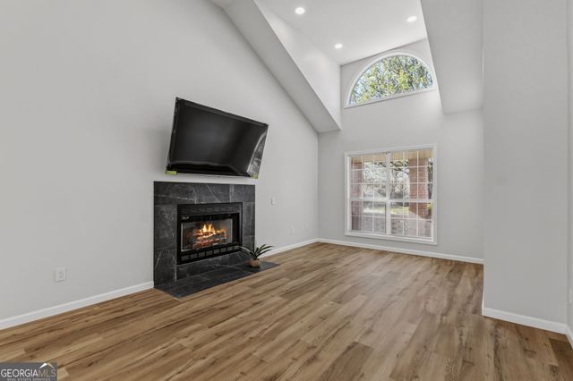 87 Park Ln, Warner Robins, GA 31093