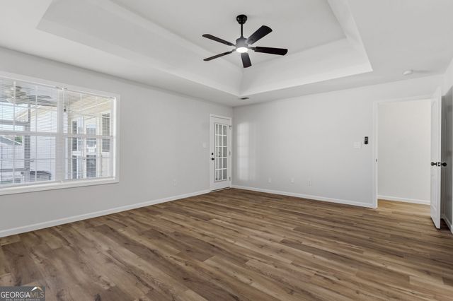 87 Park Ln, Warner Robins, GA 31093