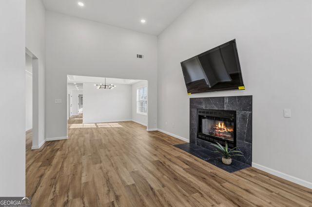 87 Park Ln, Warner Robins, GA 31093