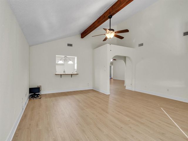 32 Sarita Road, Angleton, TX 77515