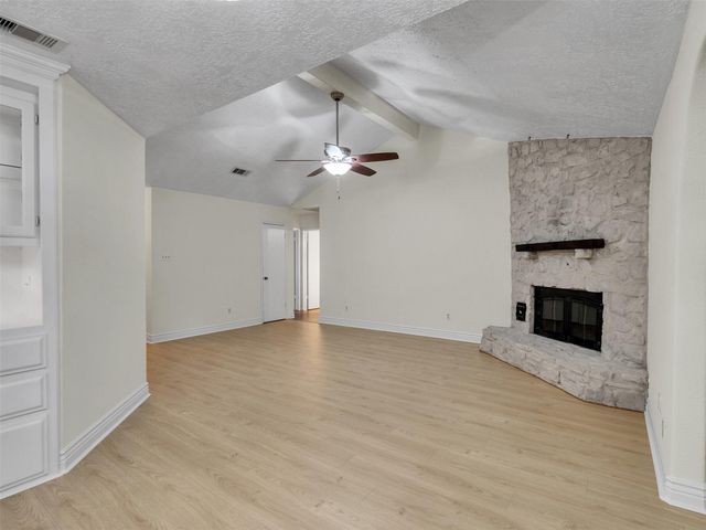 32 Sarita Road, Angleton, TX 77515